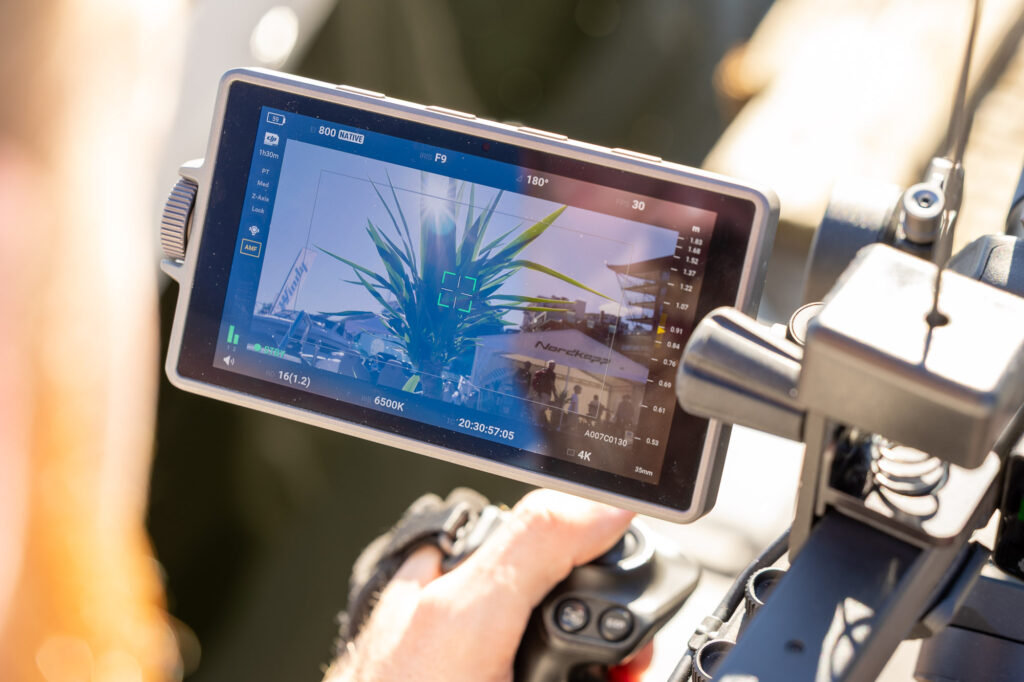 close up av skjermen på en dji ronin 4d